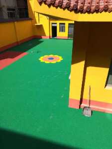 EPDM塑膠跑道，濟(jì)南幼兒園施工完成
